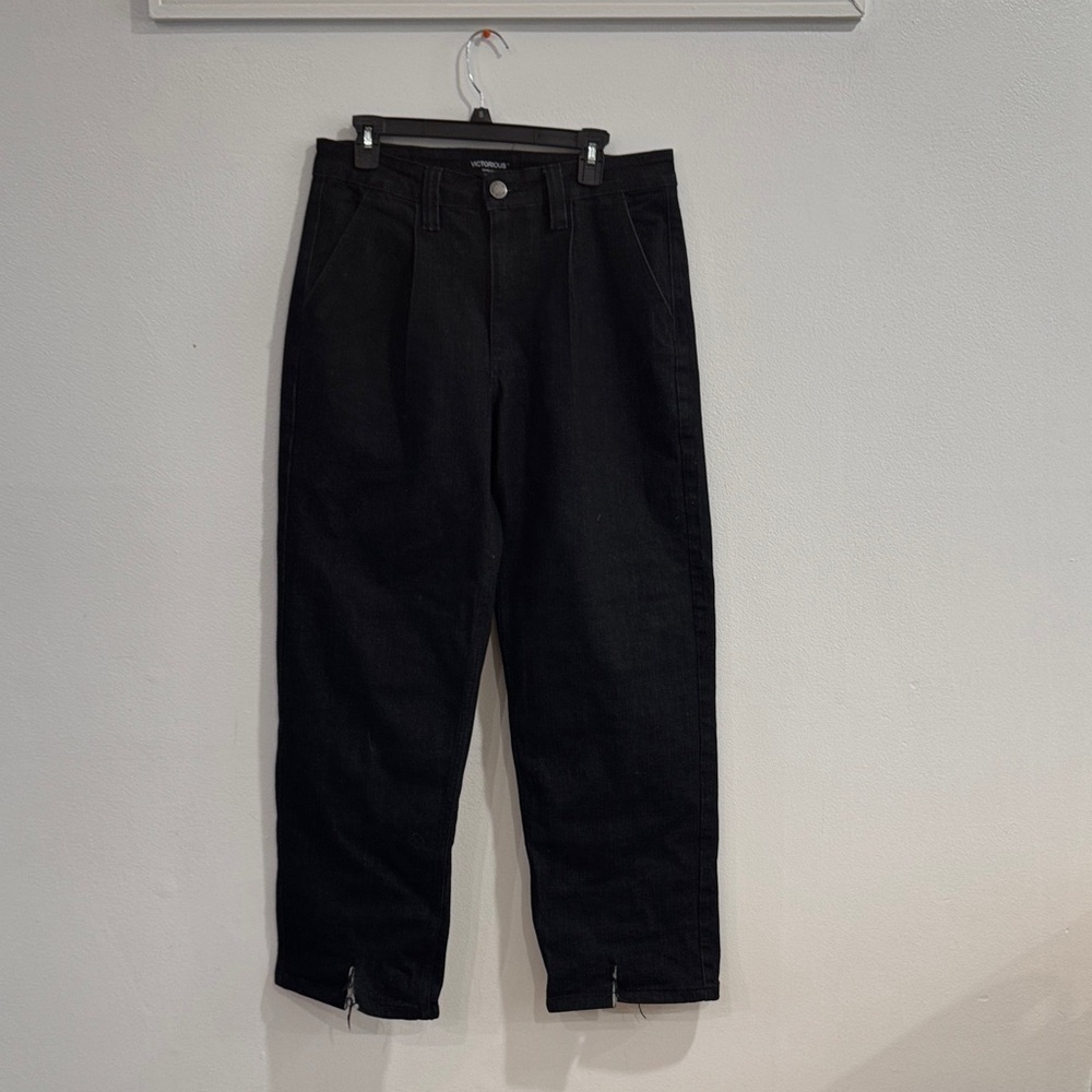 Victorious Black Essential Baggy Jeans Size 32